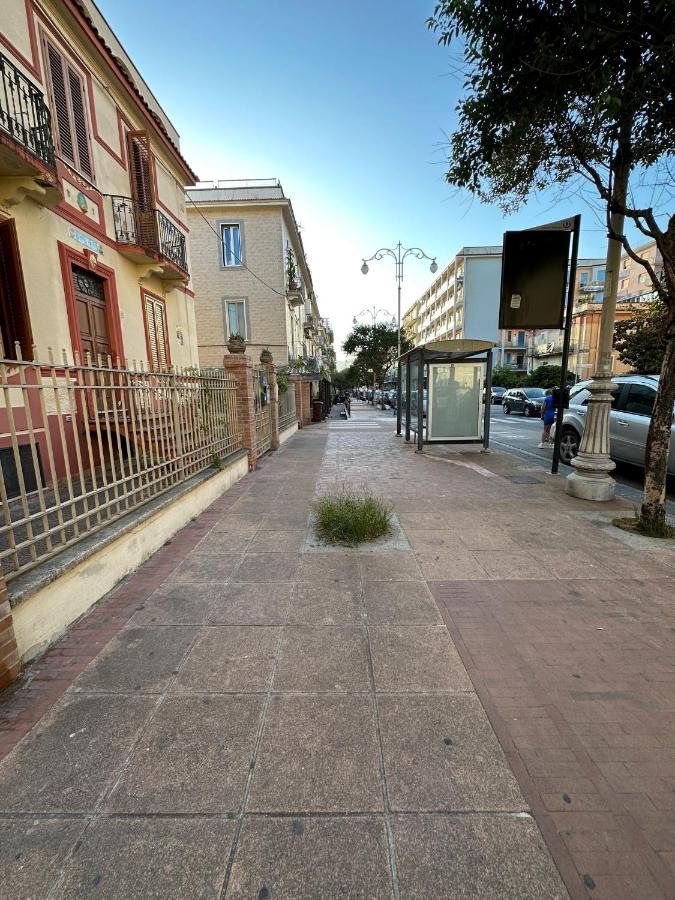 Apartamento Il Viandante Sul Mare Salerno Exterior foto